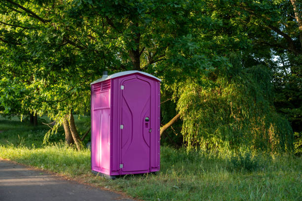 Porta potty delivery and setup in Bellows Falls, VT